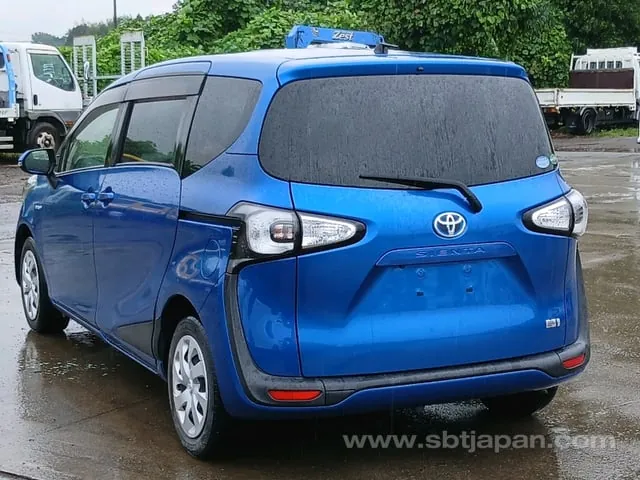 Toyota Sienta 2017 photo 5