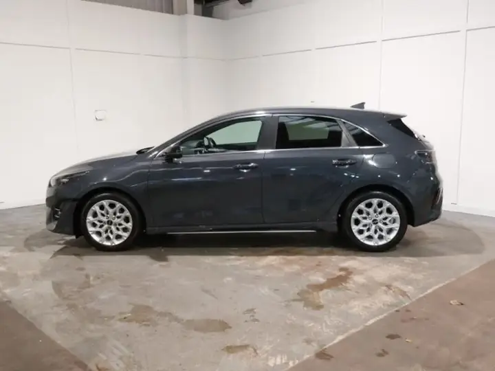 Kia Ceed 2022 photo 4