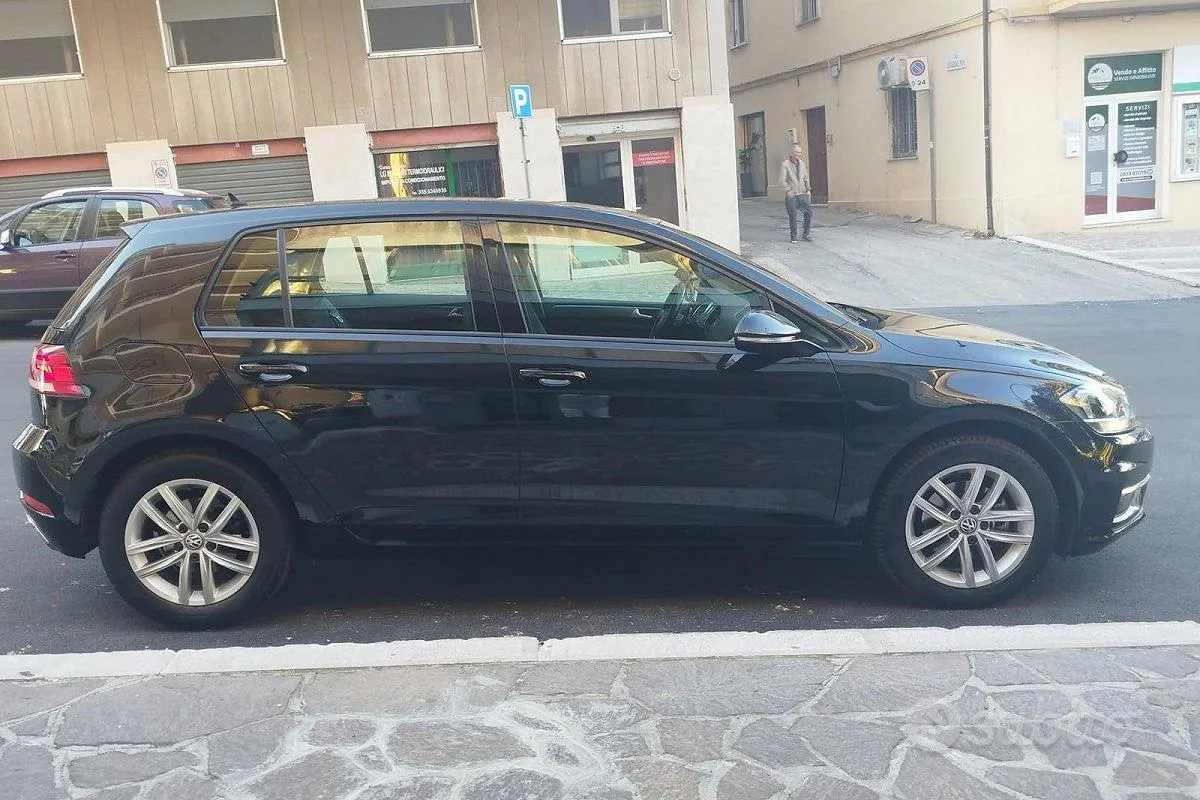 Volkswagen Golf 2018 photo 4