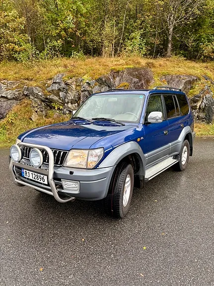 Toyota Land Cruiser 2002 photo 2