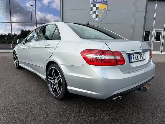 Mercedes-Benz E220 2011 photo 4