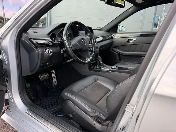 Mercedes-Benz E220 2011 photo 5