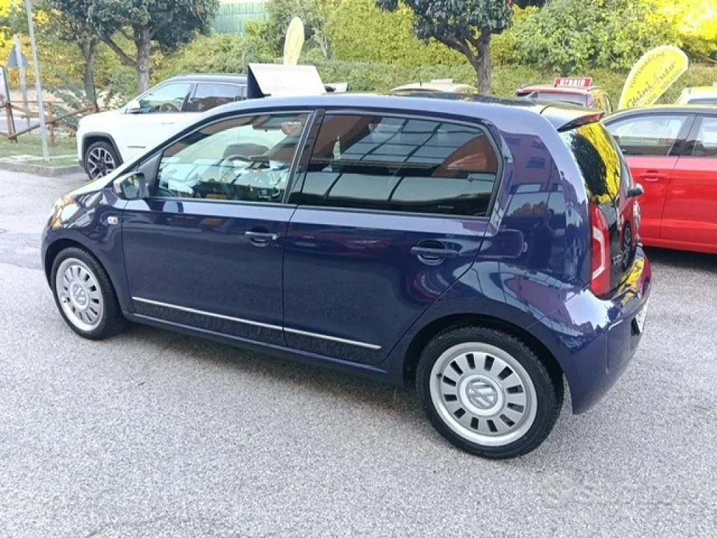 Volkswagen Up 2016 photo 4