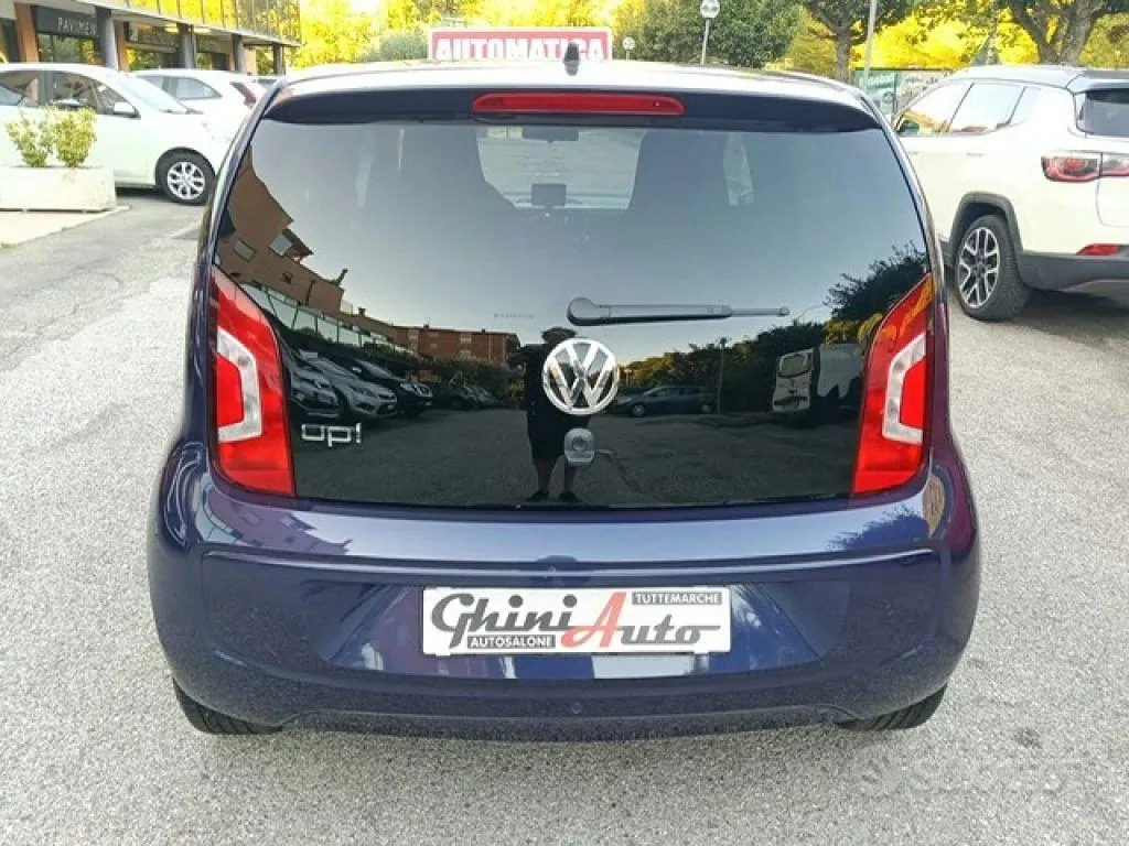 Volkswagen Up