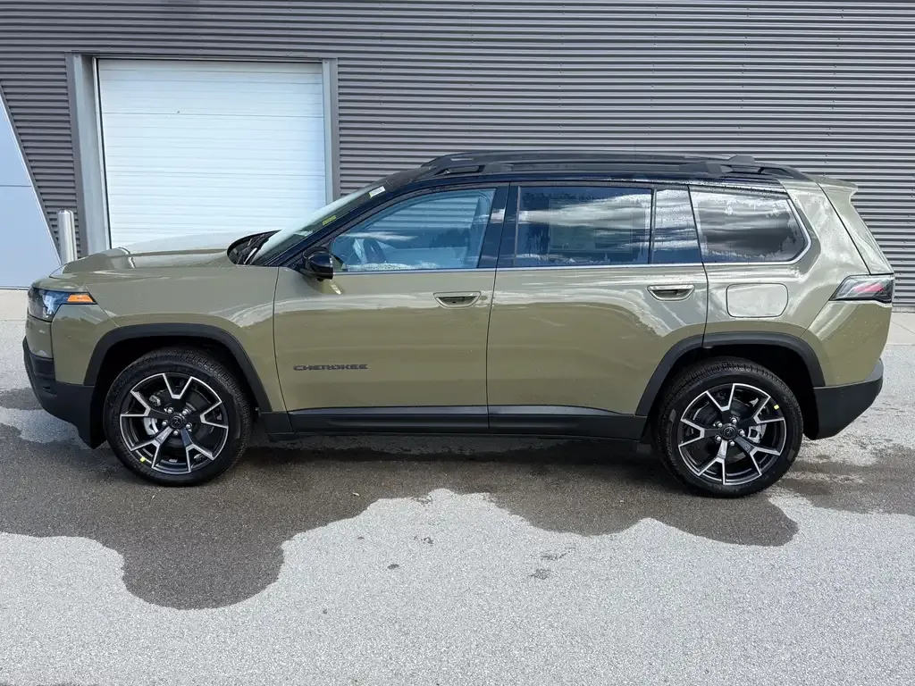 Jeep Cherokee 2026 photo 3