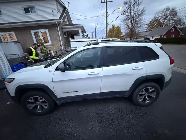 Jeep Cherokee 2015 photo 4