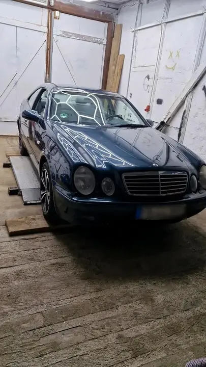 Mercedes-Benz Clk320