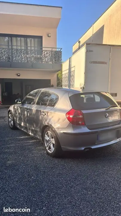 BMW 1 Series 2011 photo 2