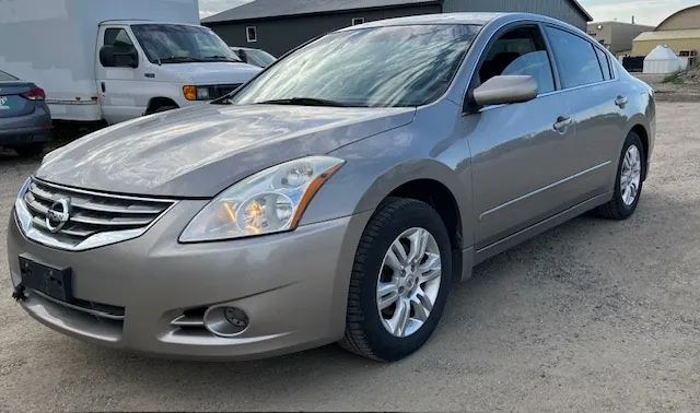 Nissan Altima 2011 photo 3