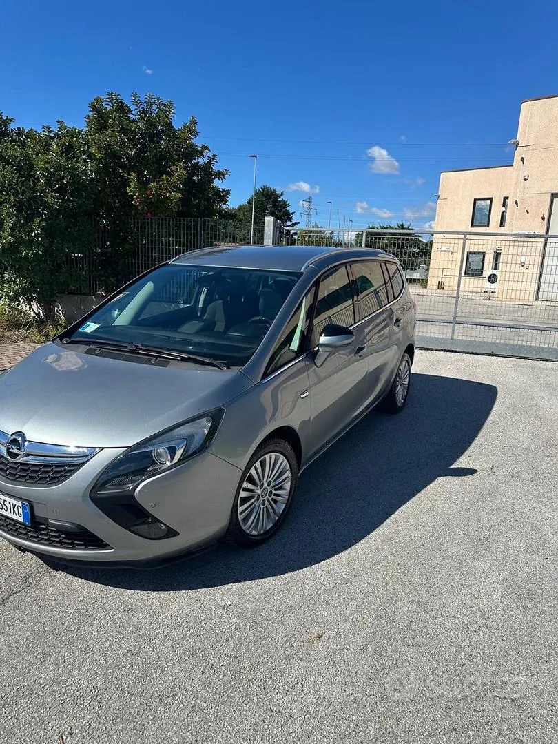 Opel Zafira 2015 photo 3
