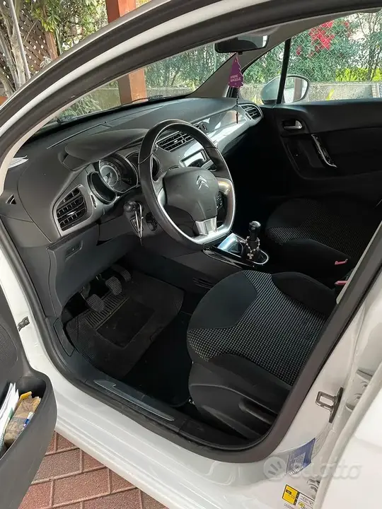 Citroen C3 2014 photo 3