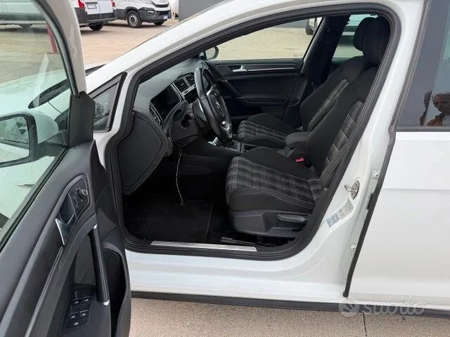 Volkswagen Golf 2019 photo 5