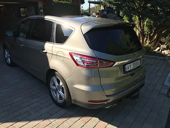 Ford S-Max 2016 photo 4
