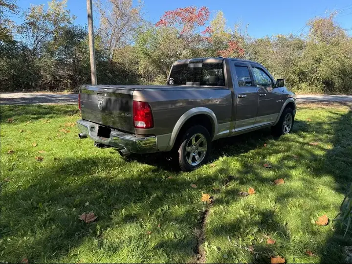 Dodge Ram 1500 2010 photo 4