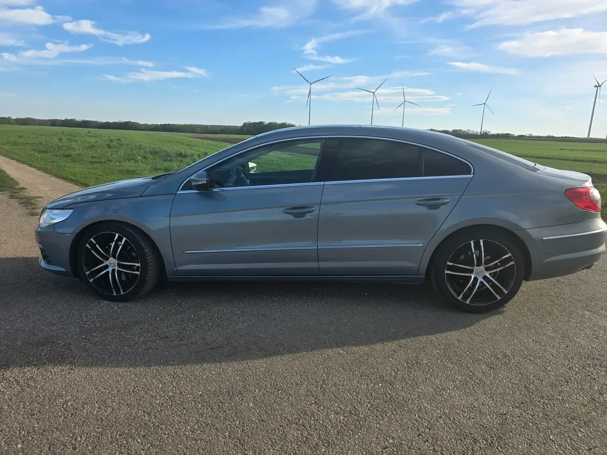 Volkswagen Passat Cc 2009 photo 3
