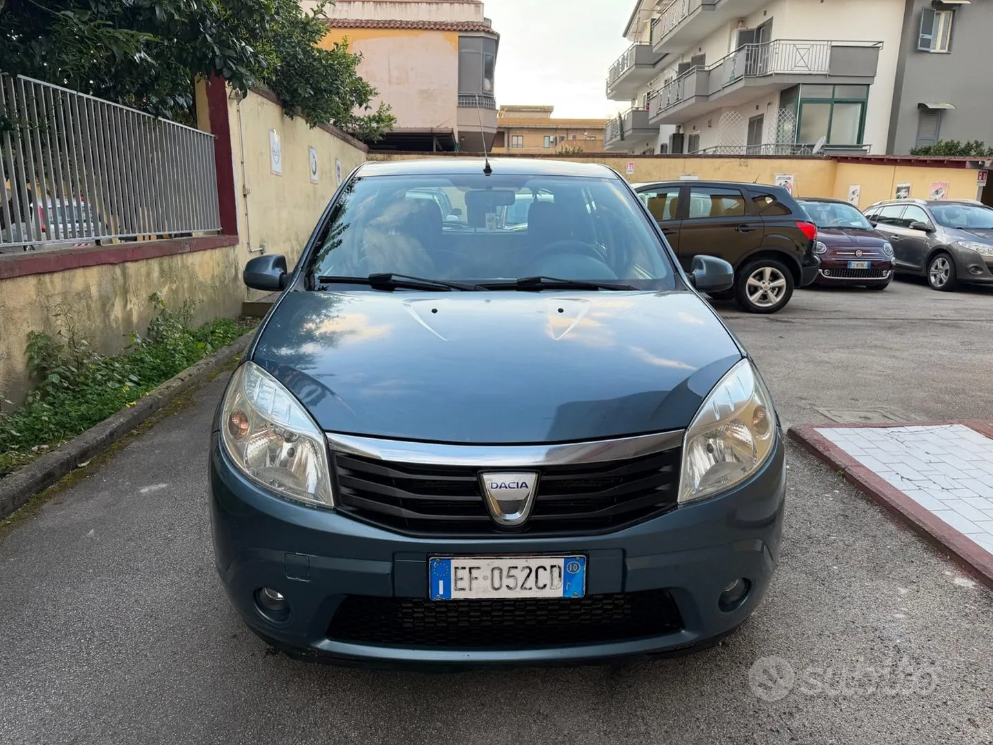 Dacia Sandero 2010 photo 3
