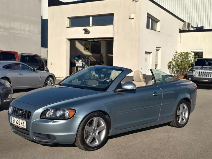 Volvo C70 2009 photo 2