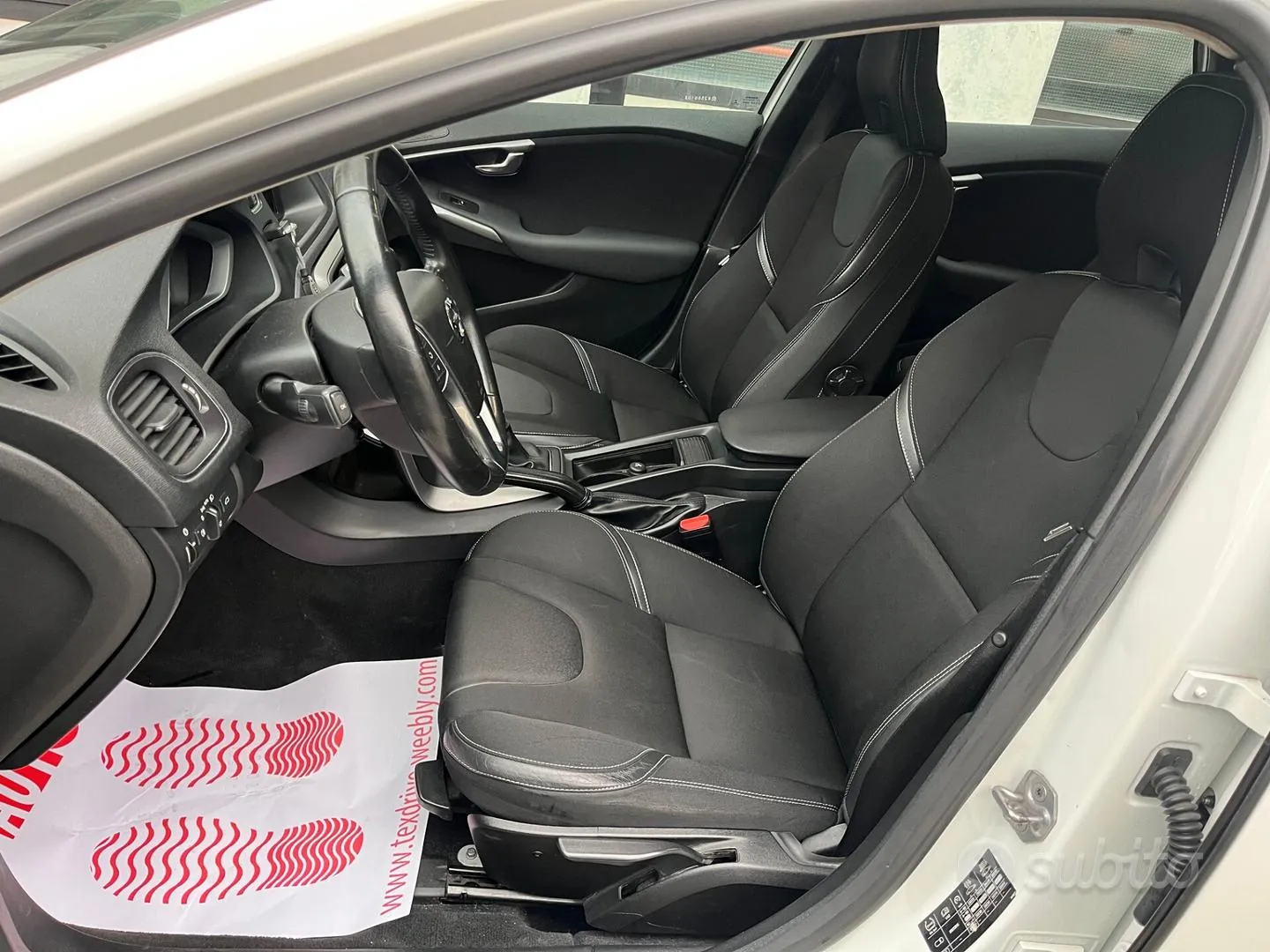 Volvo V40 2019 photo 4