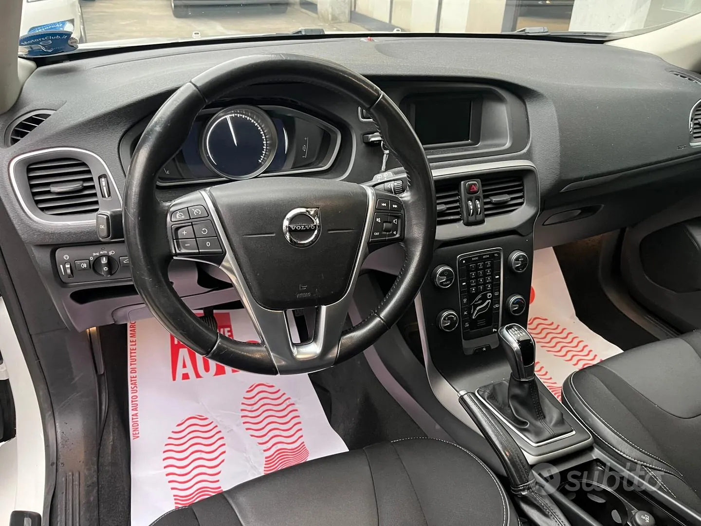 Volvo V40 2019 photo 5