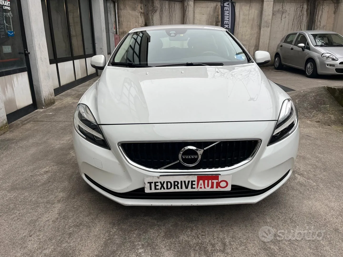 Volvo V40