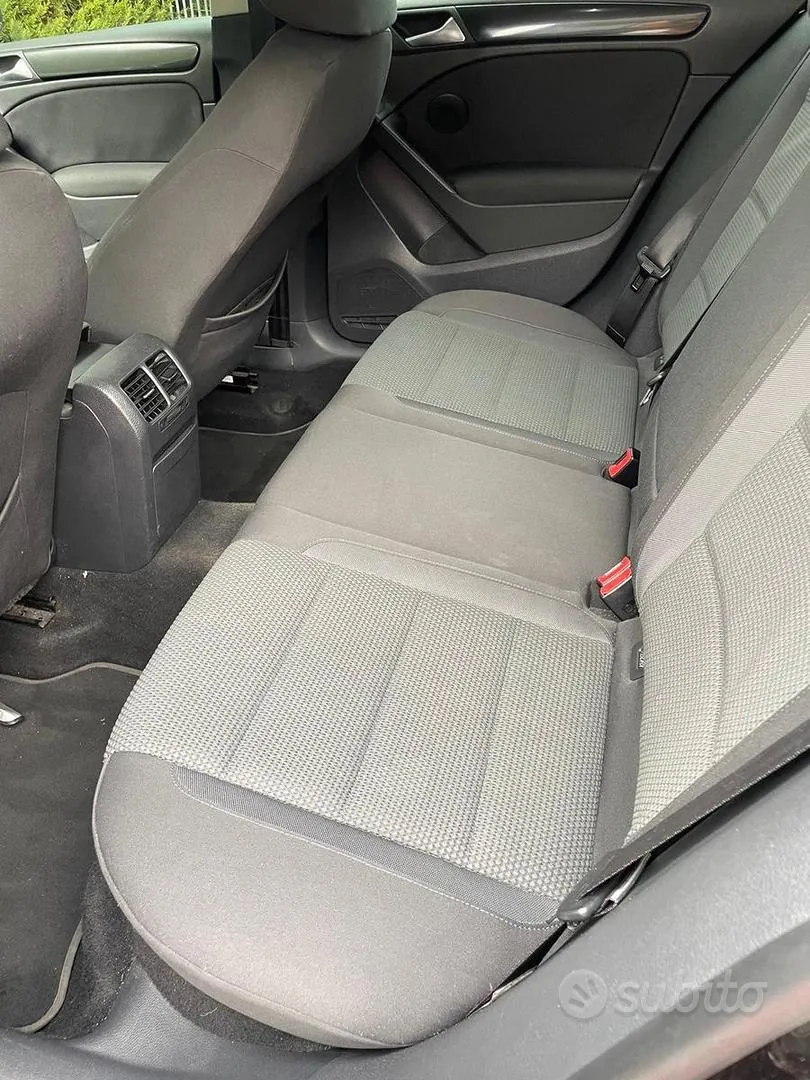 Volkswagen Golf 2012 photo 4