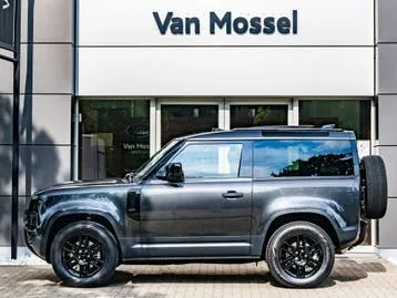 Land Rover Defender 2026 photo 3
