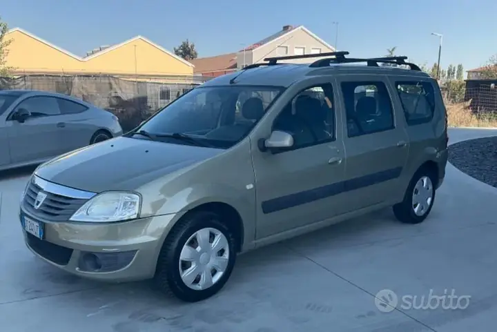 Dacia Logan 2009 photo 2