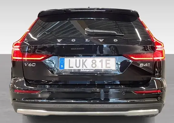 Volvo V60 Cross Country 2023 photo 2