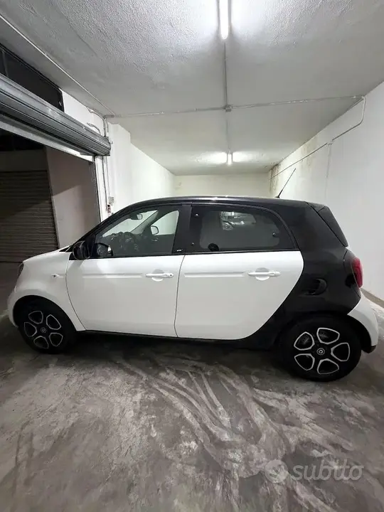 Smart Forfour 2018 photo 2