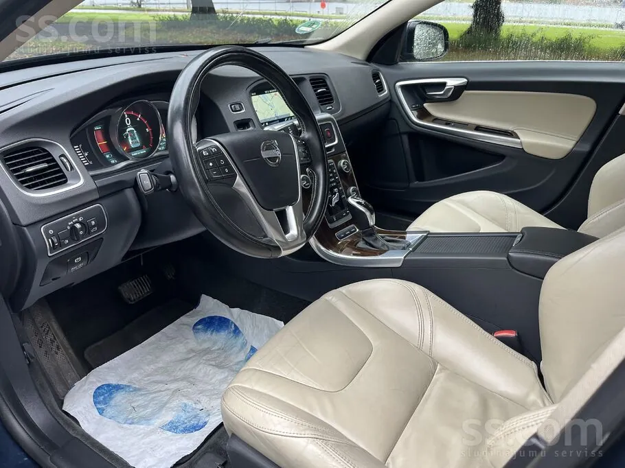Volvo V60 2013 photo 3