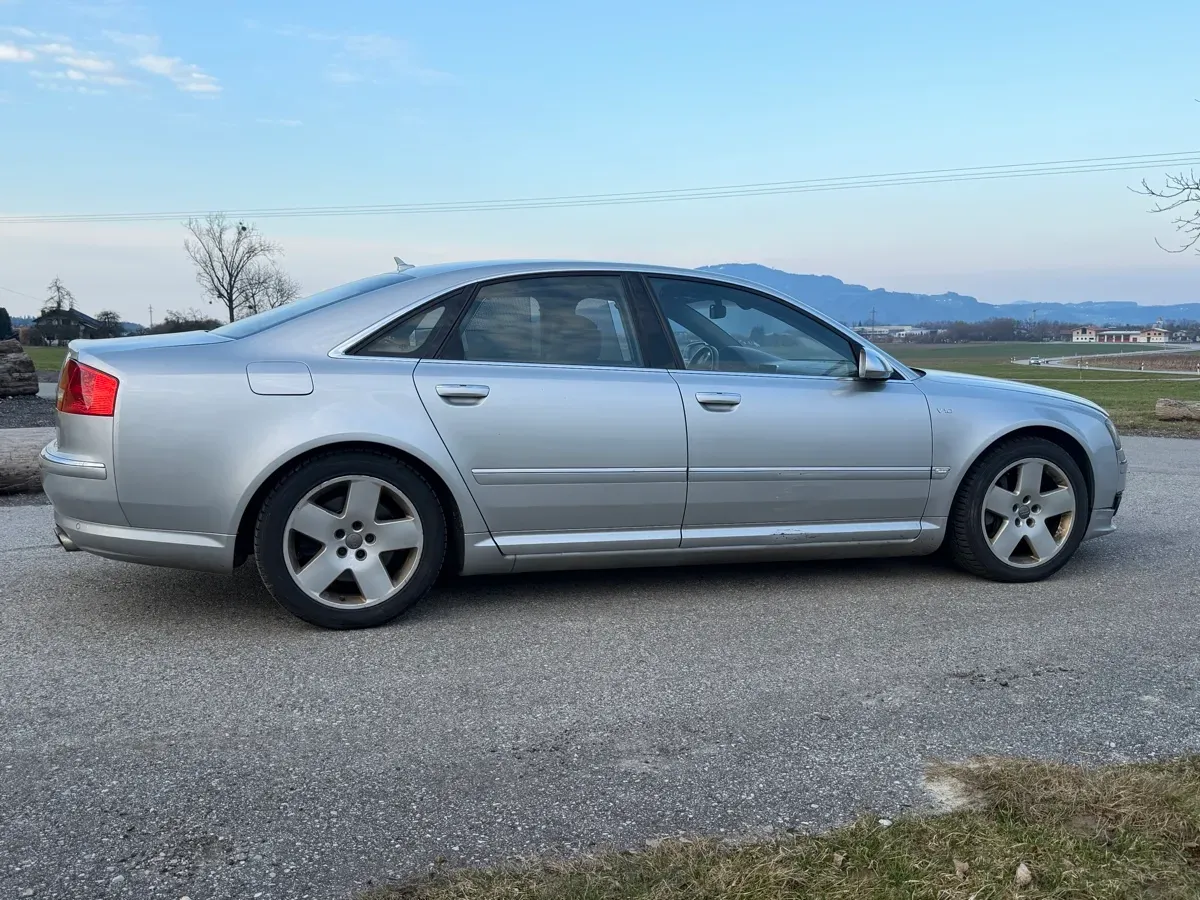 Audi A8 2006 photo 3