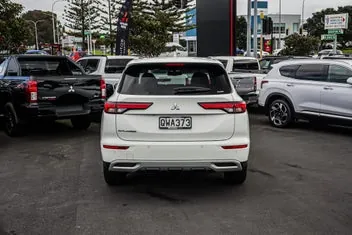 Mitsubishi Outlander 2024 photo 5