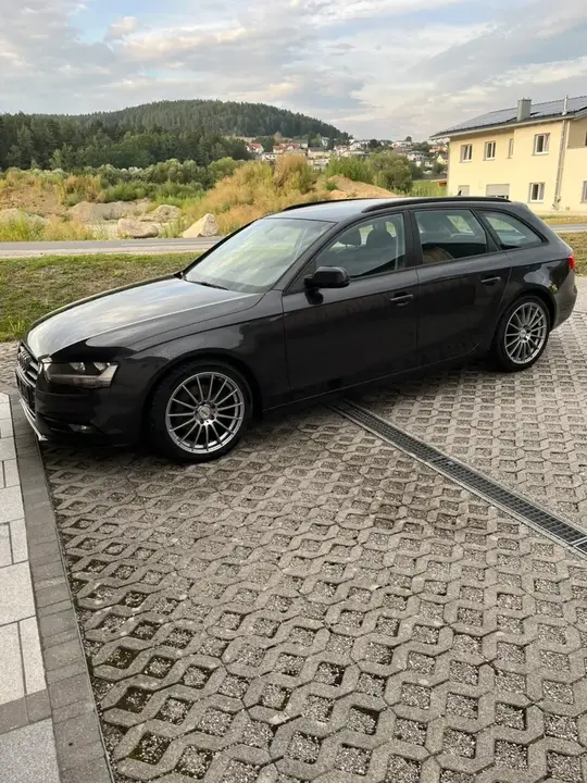 Audi A4 2013 photo 3