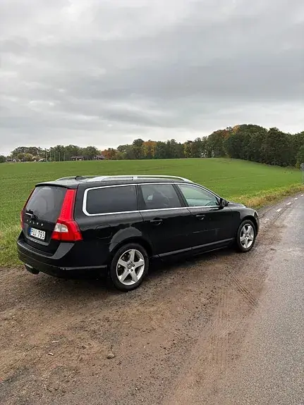 Volvo V70 2011 photo 3