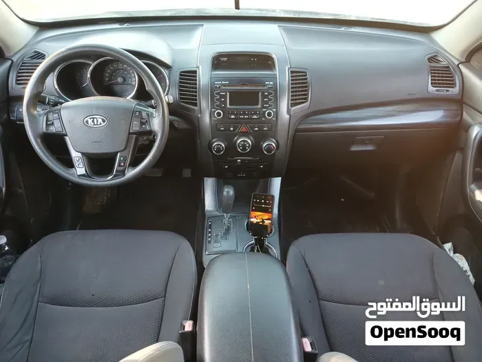 Kia Sorento 2012 photo 2