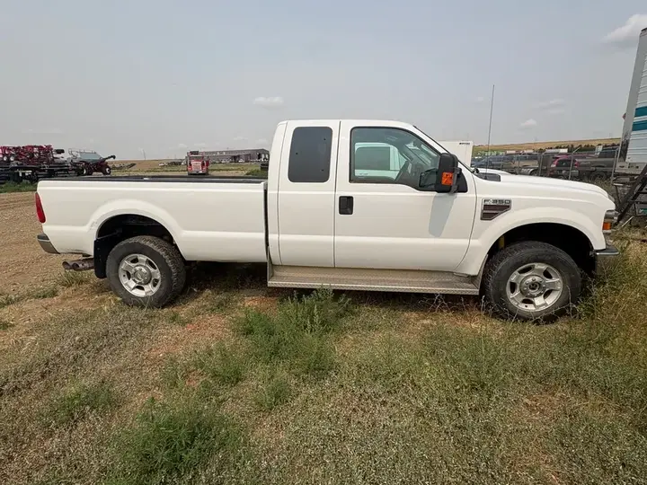 Ford F350 2010 photo 3