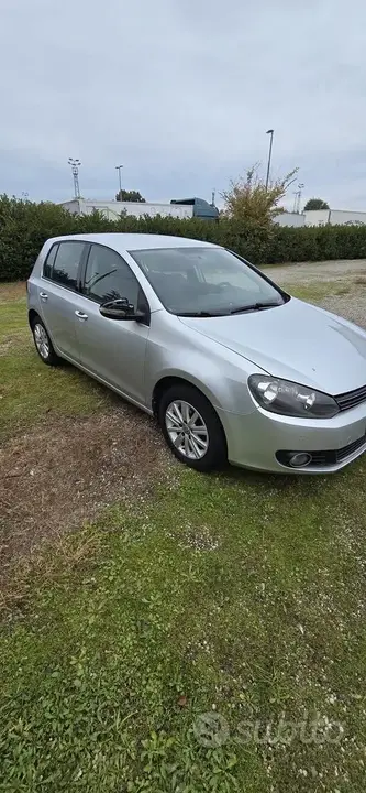 Volkswagen Golf 2011 photo 2