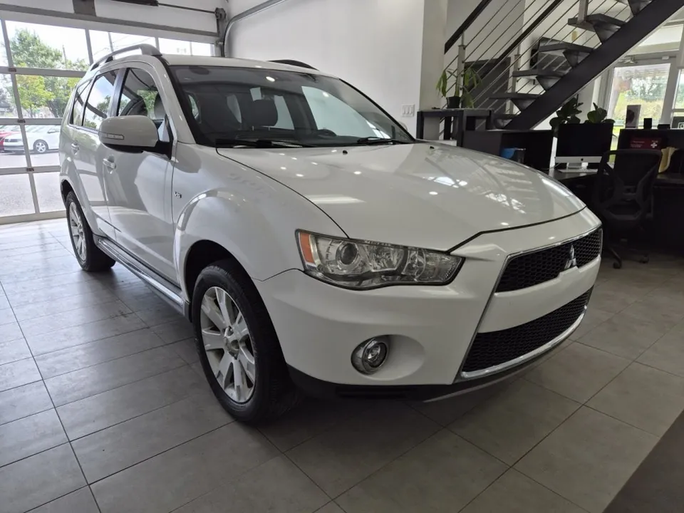 Mitsubishi Outlander 2012 photo 4