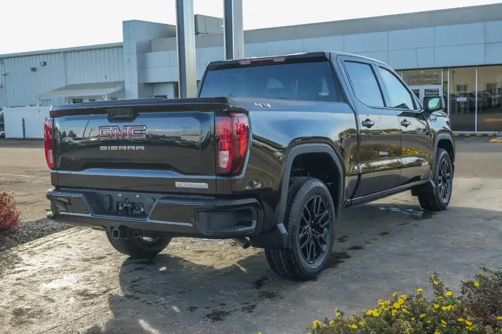 GMC Sierra 1500 2026 photo 2