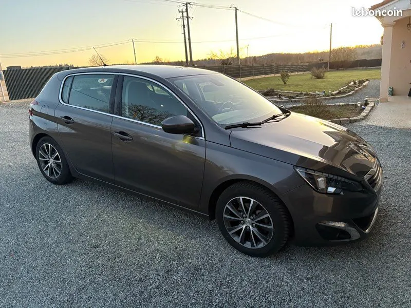 Peugeot 308 2015 photo 2