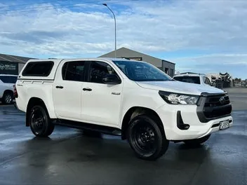 Toyota Hilux 2022 photo 3