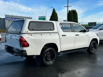 Toyota Hilux 2022 photo 4
