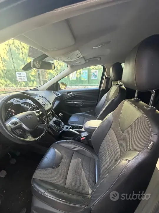 Ford Kuga 2015 photo 5
