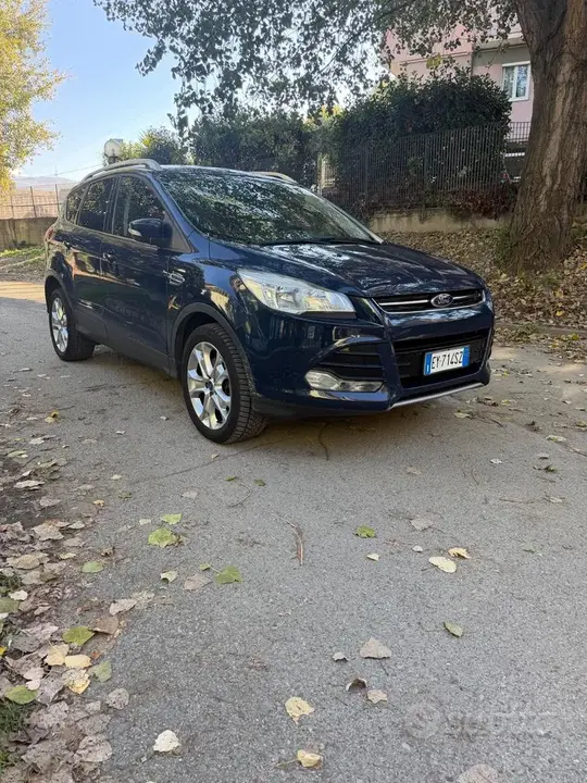 Ford Kuga 2015 photo 2