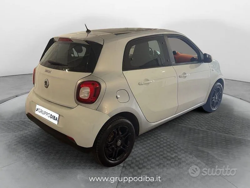 Smart Forfour 2017 photo 5