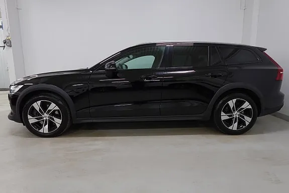 Volvo V60 Cross Country 2022 photo 3