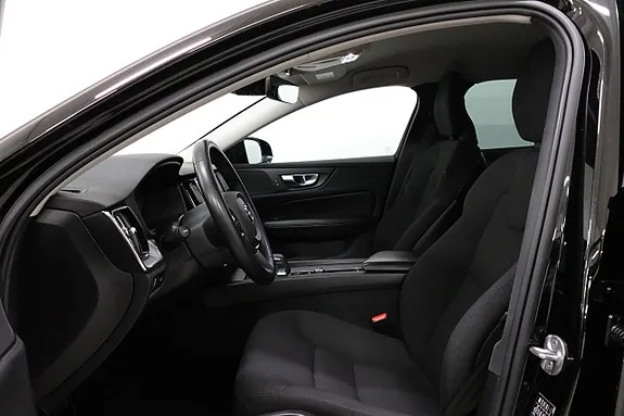 Volvo V60 Cross Country 2022 photo 4