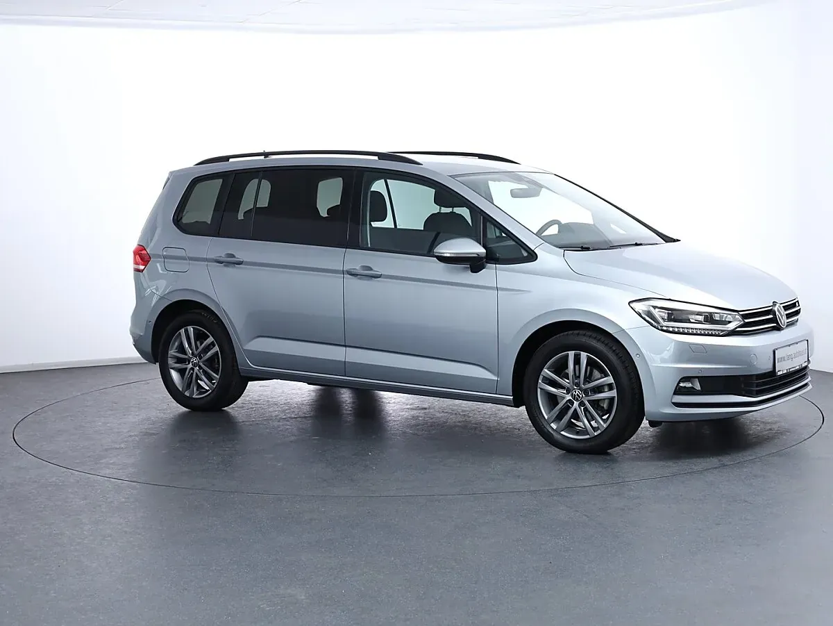 Volkswagen Touran 2026 photo 3