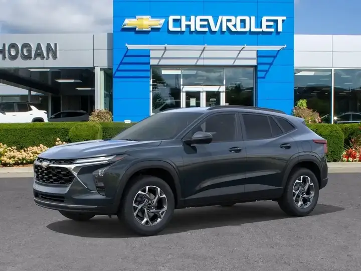 Chevrolet Trax 2026 photo 2