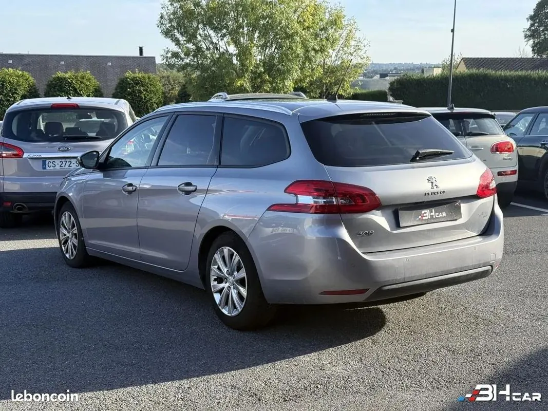 Peugeot 308 2019 photo 5